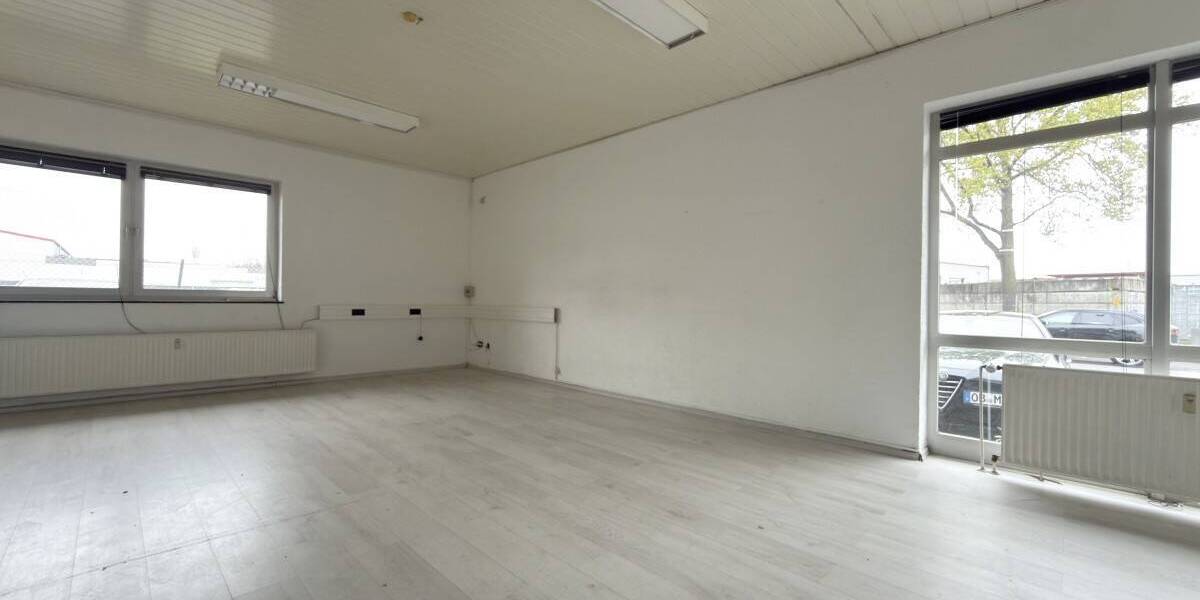 Einfamilienhaus Oberhausen Lirich-Nord - 9 Zimmer, 2.300&euro; | Angebot:26585910