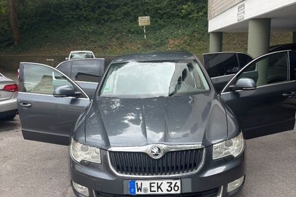Skoda Superb 176.000 km 6.999 € Wuppertal 42119