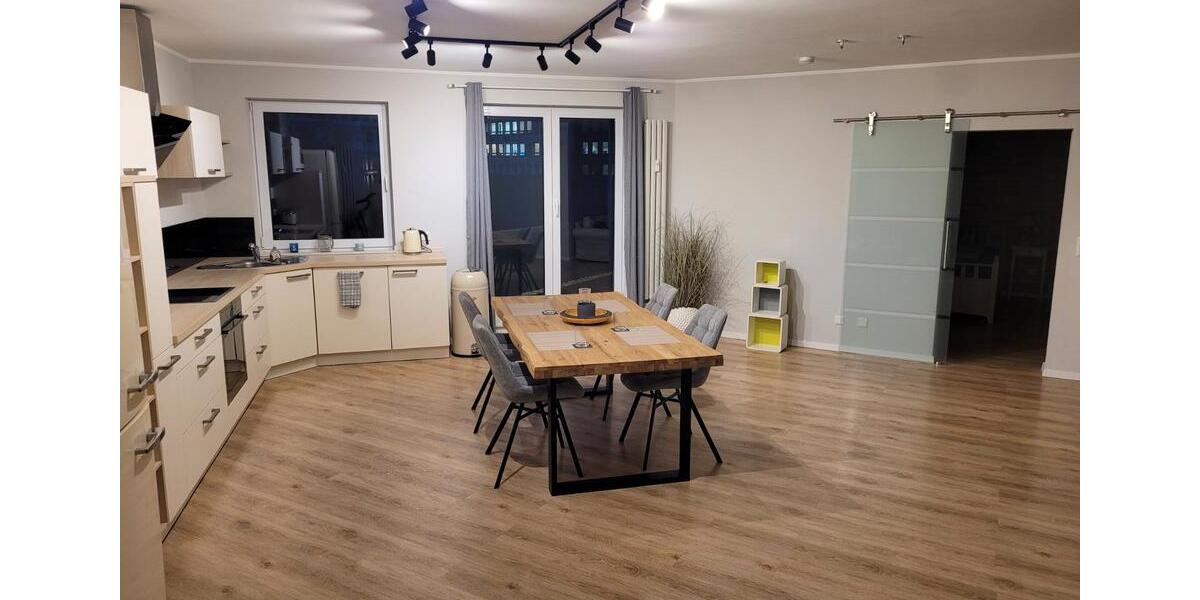 Etagenwohnung Essen Südviertel - 2 Zimmer, 80 m&sup2;, 900&euro; | Angebot:26620050
