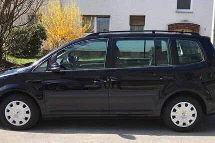 VW Touran 166.000 km 10.250 &euro; Bochum 44801