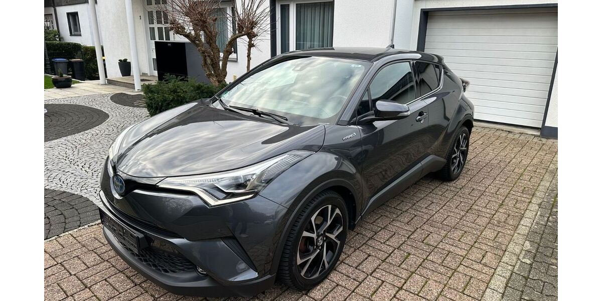 Toyota C-HR 72.000 km 16.800 &euro; Velbert 42549