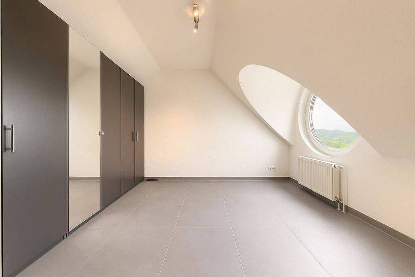 Modernes Haus mit Designküche, Sauna & Kamin in bevorzugter Lage in Herdecke