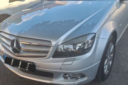Mercedes-Benz C 250 198.000 km 4.500 € Recklinghausen 45657