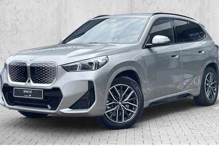 BMW iX1 1.365 km 49.880 € Wuppertal 42117