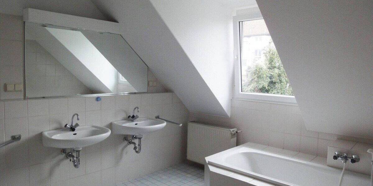 Etagenwohnung Witten Mitte - 3 Zimmer, 85 m&sup2;, 700&euro; | Angebot:26819956