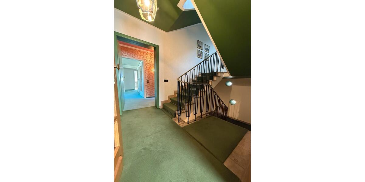 Einfamilienhaus Gladbeck - 7 Zimmer, 185 m&sup2;, 2.600&euro; | Angebot:26397453