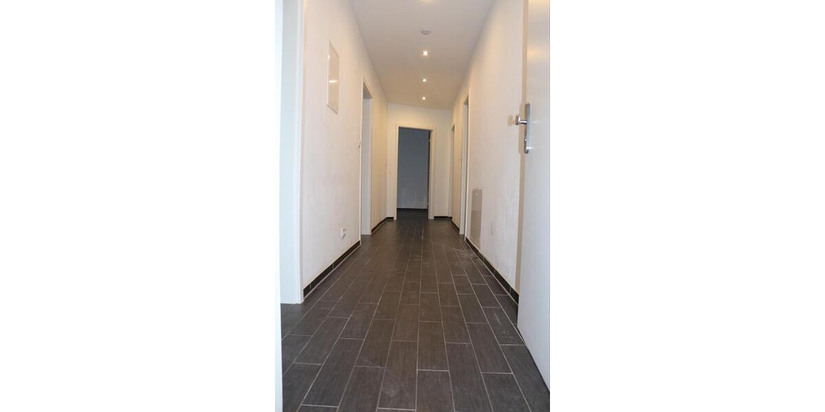 Hochparterre Hagen Hagen-Mitte - 3 Zimmer, 81 m&sup2;, 165.000&euro; | Angebot:27191527