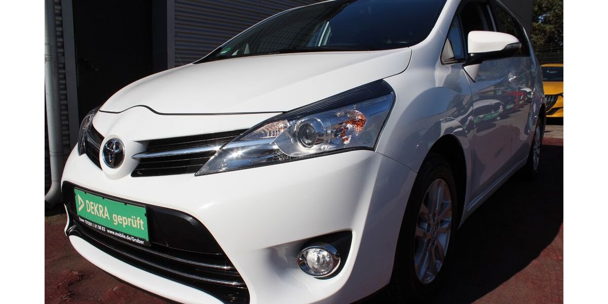 Toyota Verso 137.511 km 11.982 &euro; Essen 45326