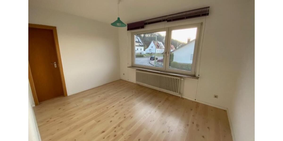 Dachgeschoßwohnung Hagen Hohenlimburg - 4 Zimmer, 79 m&sup2;, 690&euro; | Angebot:25297111