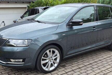 Skoda Rapid 102.231 km 10.900 &euro; Velbert 42553