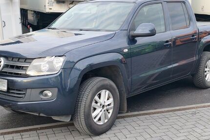 VW Amarok 332.143 km 12.483 &euro; Dorsten 46282