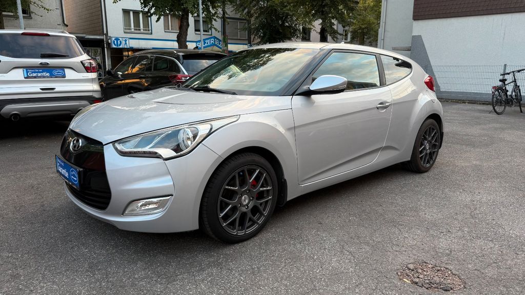Hyundai Veloster 124.000 km 7.399 &euro; Marl 45770