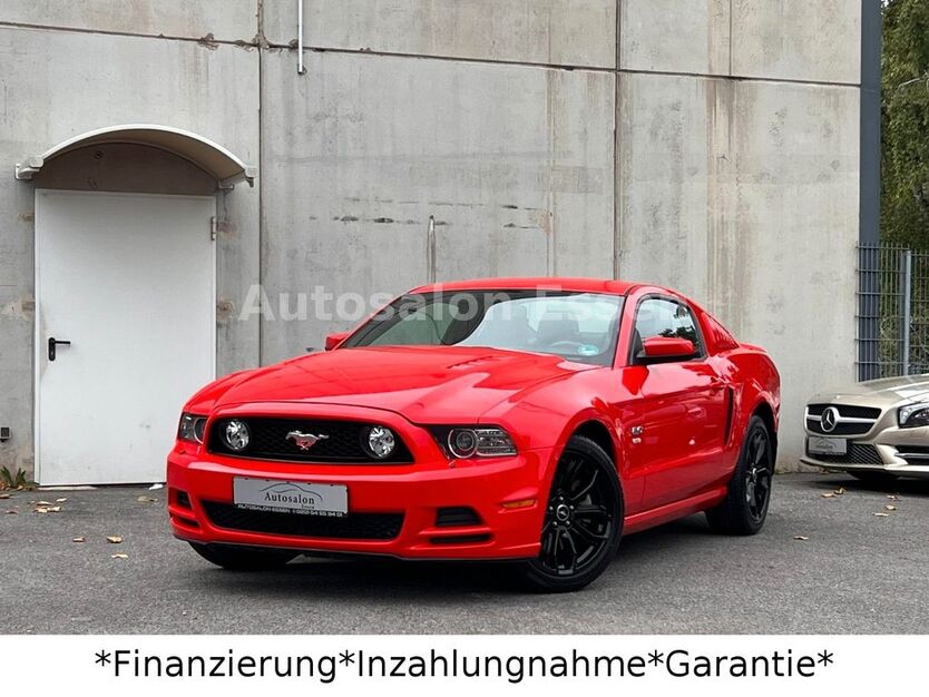 Ford Mustang 71.454 km 24.990 € Essen 45141