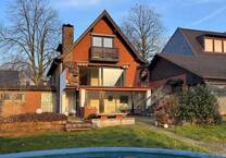 Freistehendes Einfamilienhaus in Mülheim Raadt - mit großem Garten und Pool