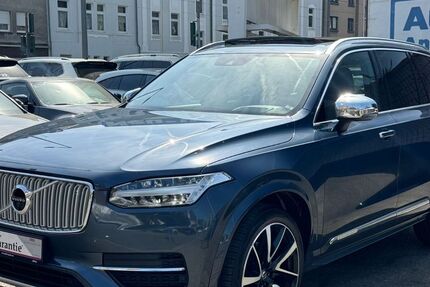 Volvo XC90 225.271 km 21.900 &euro; Oberhausen 46045