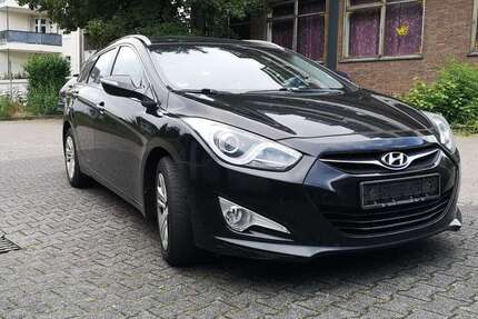 Hyundai i40 225.448 km 3.000 &euro; Recklinghausen 45657