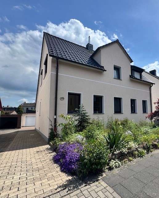 Haus zum Kaufen in Herten 699.000 € 166 m²