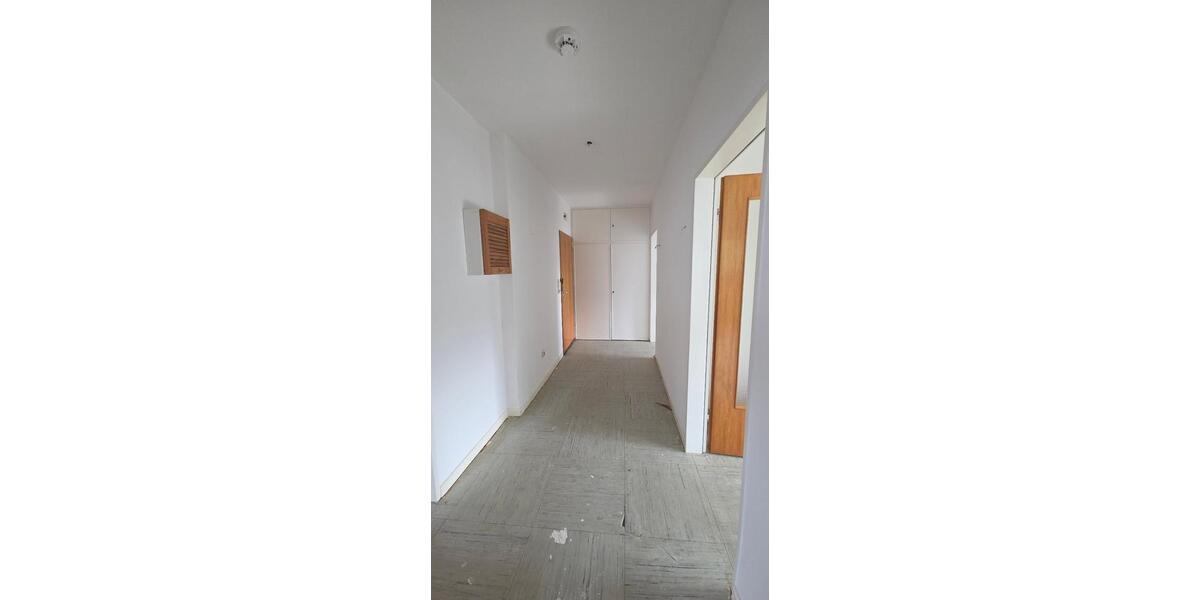 Dachgeschoßwohnung Hagen - 2.5 Zimmer, 66 m&sup2;, 350&euro; | Angebot:25545619