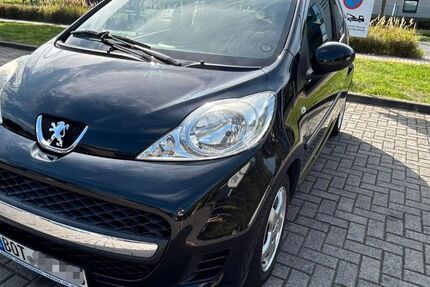 Peugeot 107 163.000 km 1.999 &euro; Bottrop 46240