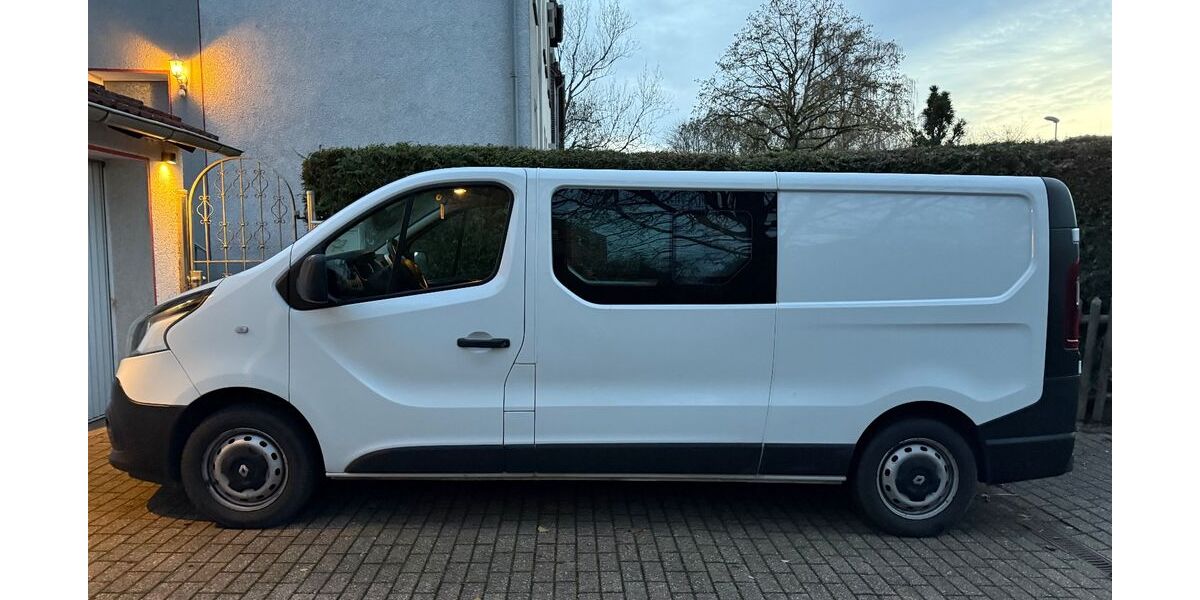 Renault Trafic 122.651 km 19.600 &euro; Herne 44649