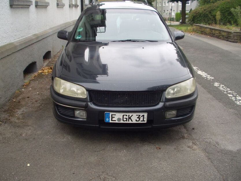 Opel Omega 200.000 km 1.100 € Essen 45136