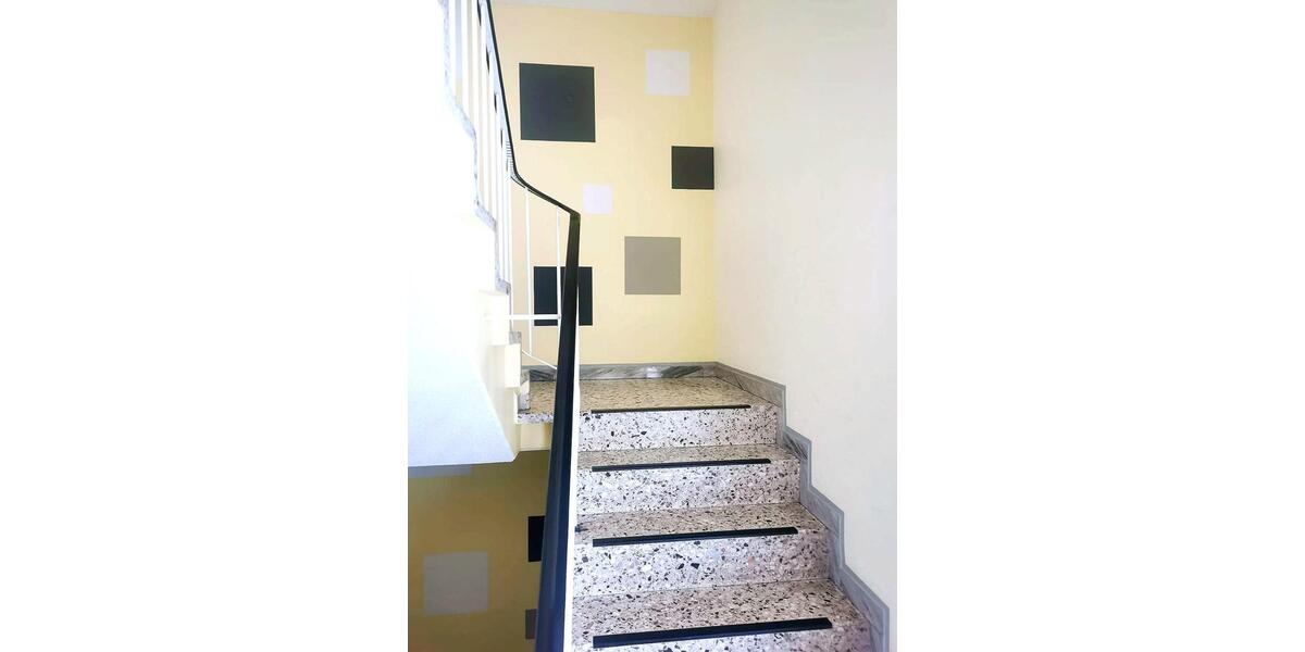 Provisionsfreie 3,5-Z.-Whg mit Loggia, Garage & Gem.-garten 3.5 zimmer