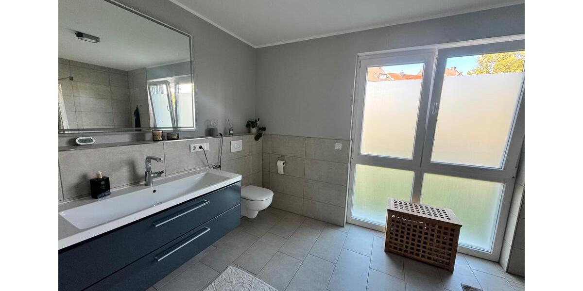 Erdgeschoßwohnung Dortmund Hörde - 3 Zimmer, 105 m&sup2;, 1.850&euro; | Angebot:27566349