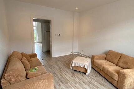 Helle und renovierte 2,5 Raumwohnung in Oberhausen City 2 zimmer