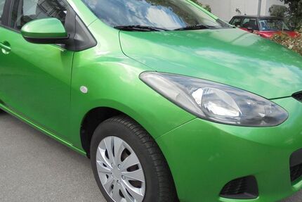 Mazda 2 209.945 km 2.450 € Recklinghausen 45659
