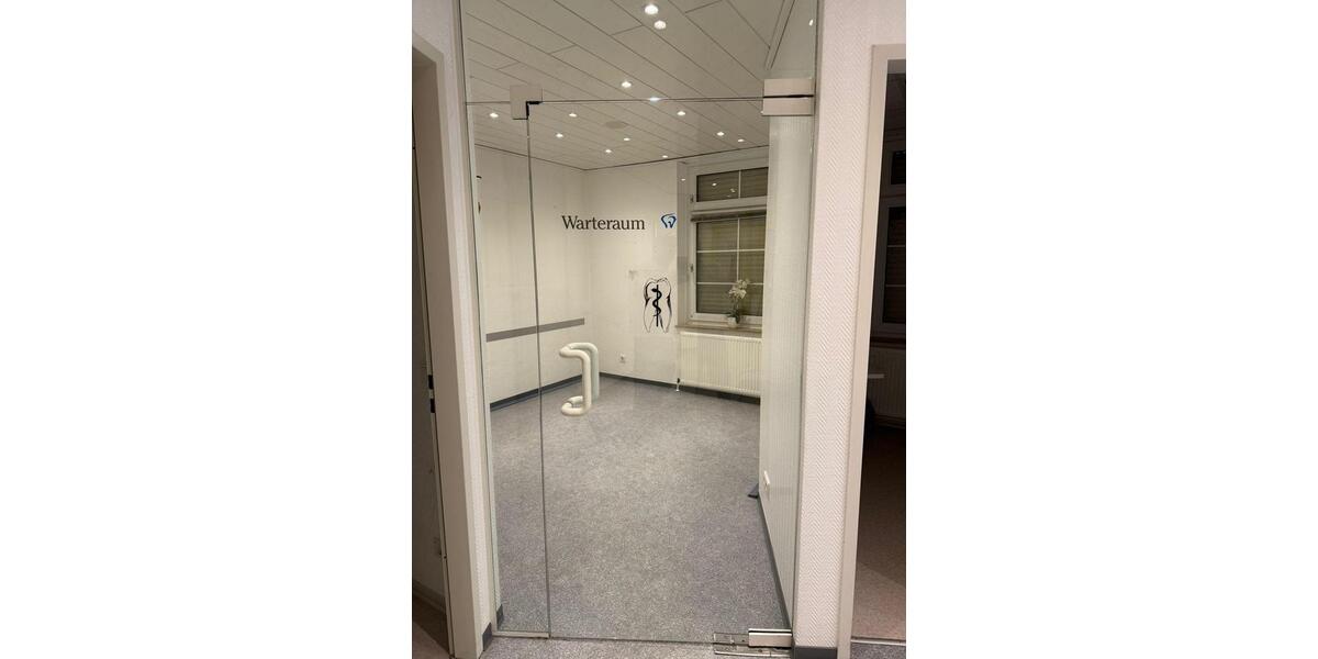 Ehemalige Zahnarztpraxis in Herne – vielseitig nutzbar für Heilberufe, Massage oder Büro zimmer