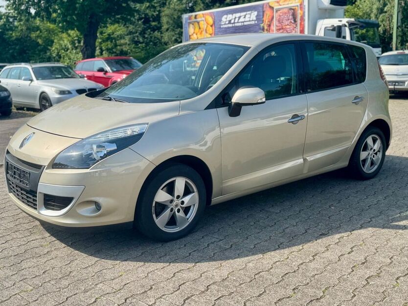 Renault Scenic 95.000 km 3.990 € Recklinghausen 45665