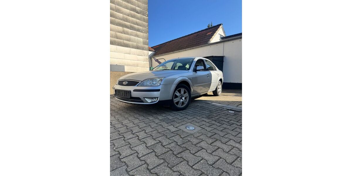 Ford Mondeo 129.345 km 2.500 &euro; Bochum 44878