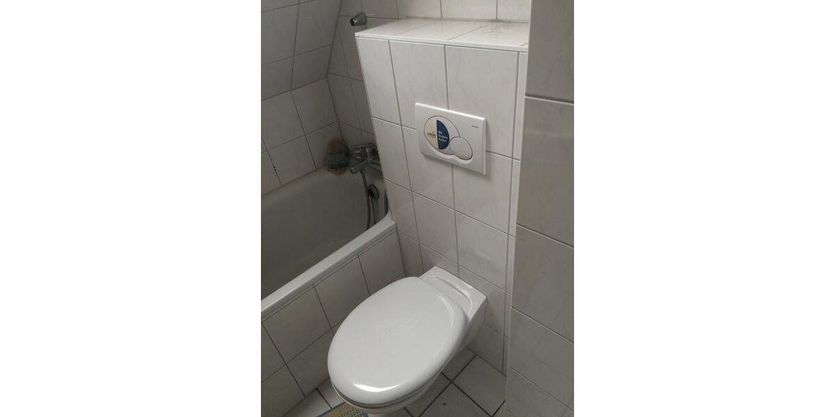 Wohnzimmer, Küche, 2 Schlafzimmer, Diele, Bad, Keller DG Bulmke 4 zimmer