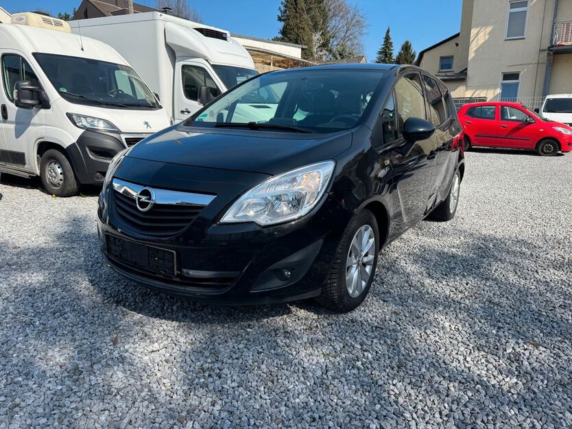 Opel Meriva 231.000 km 2.800 € Recklinghausen 45665