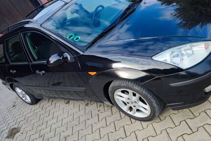 Ford Focus 180.000 km 1.900 € Bottrop 46244