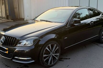 Mercedes-Benz C 250 288.850 km 5.500 &euro; Mulheim an der ruhr 45476