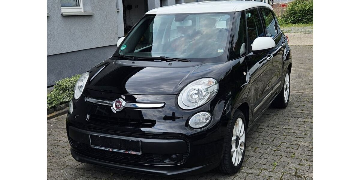 Fiat 500L 68.000 km 6.950 &euro; Castrop-Rauxel 44579