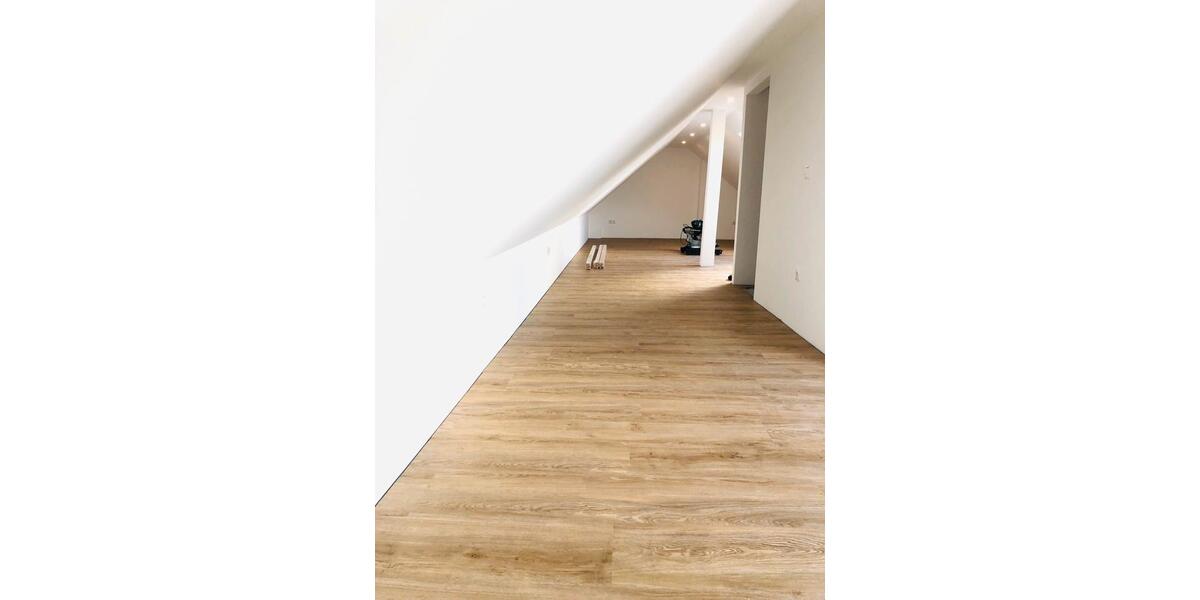 Dachgeschoßwohnung Dortmund Eving - 4.5 Zimmer, 115 m&sup2;, 1.100&euro; | Angebot:25934330