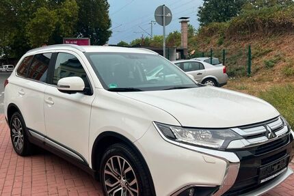 Mitsubishi Outlander 171.000 km 9.990 &euro; Recklinghausen 45657