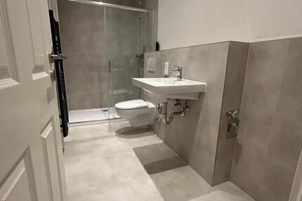 Wohnung Wuppertal Arrenberg - 2 Zimmer, 68 m&sup2;, 775&euro; | Angebot:25539394