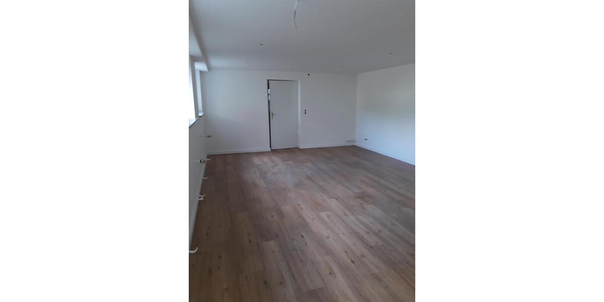 Etagenwohnung Recklinghausen Hillerheide - 3 Zimmer, 136 m&sup2;, 1.360&euro; | Angebot:25756992