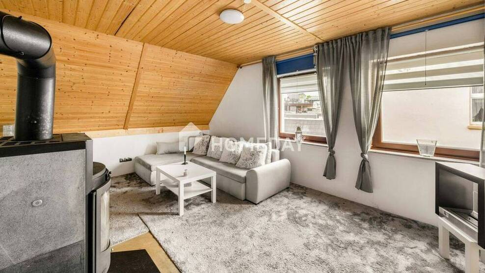 Charmantes Mehrfamilienhaus mit Ausbaupotenzial - Großzügig, gepflegt und vielseitig nutzbar