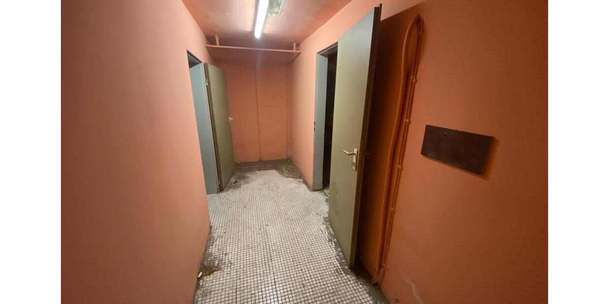 Ladenlokal Lager Büro in Dattelner Innenstadt - Stellplätze zimmer