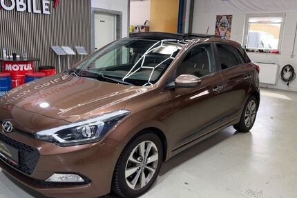 Hyundai i20 178.000 km 6.699 &euro; Wuppertal 42327