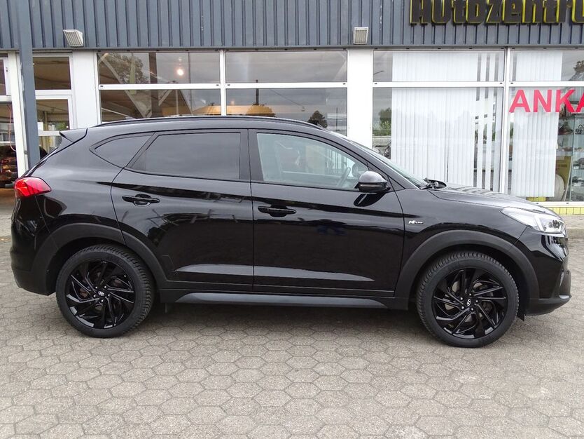 Hyundai TUCSON 47.900 km 24.444 € Waltrop 45731