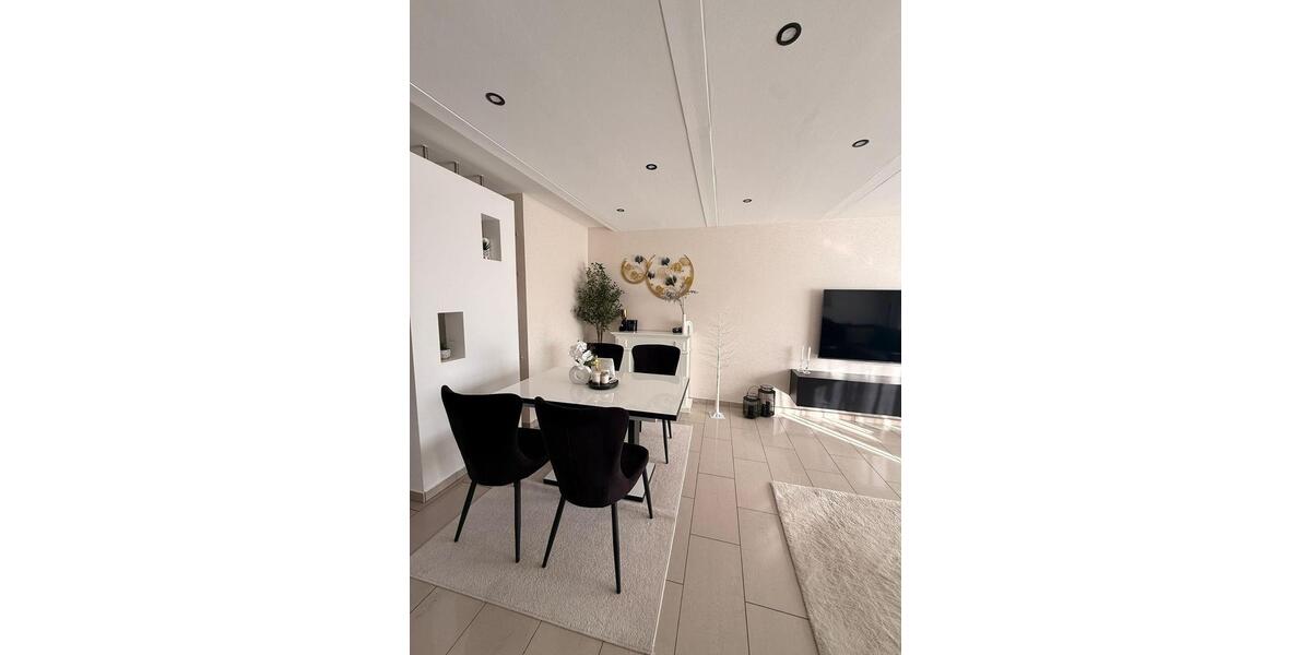 Dachgeschoßwohnung Schwerte - 3.5 Zimmer, 72 m&sup2;, 239.000&euro; | Angebot:25568103