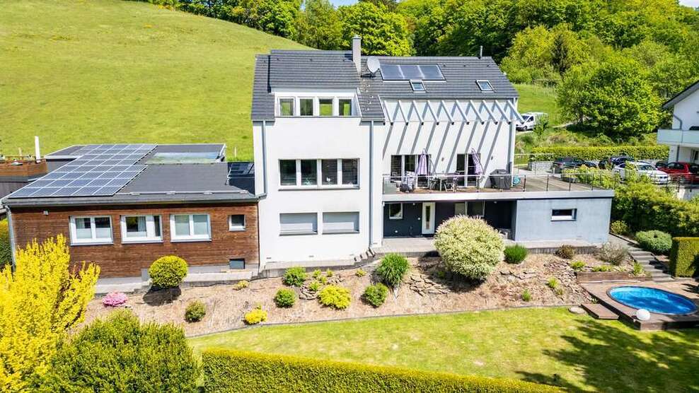 Haus zum Kaufen in Wuppertal 1.190.000 € 360 m²