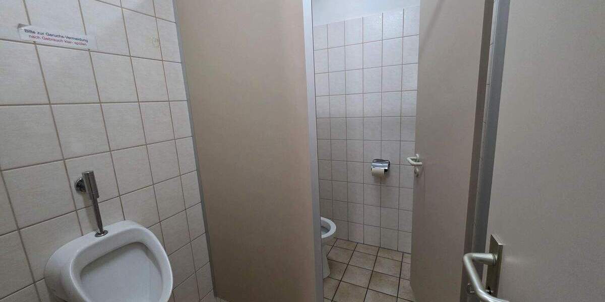 Gewerbeobjekt Velbert Mitte - 7 Zimmer, 210 m&sup2;, 1.600&euro; | Angebot:25246716