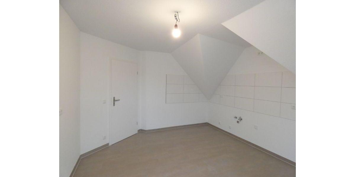 Dachgeschoßwohnung Essen Stadtbezirk II - 3 Zimmer, 81 m&sup2;, 955&euro; | Angebot:25720444