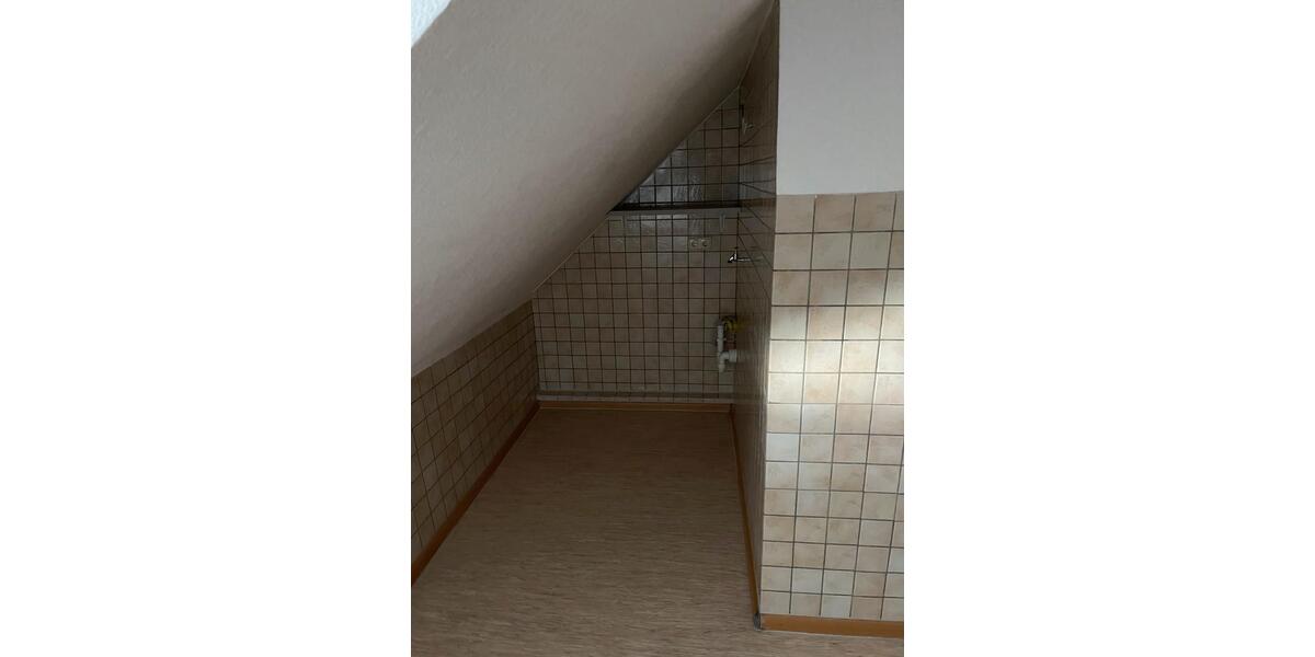 Dachgeschoßwohnung Oberhausen Rothebusch - 3 Zimmer, 92 m&sup2;, 850&euro; | Angebot:26431134